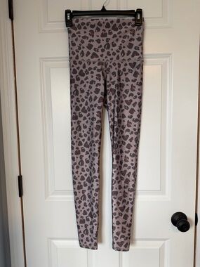 Emily Hsu Designs Mauve Leopard-Print Legging size small